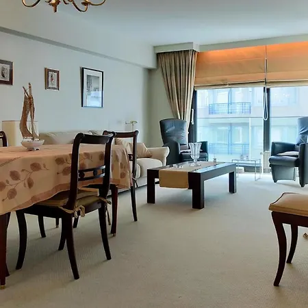 Stunning In With 2 Bedrooms