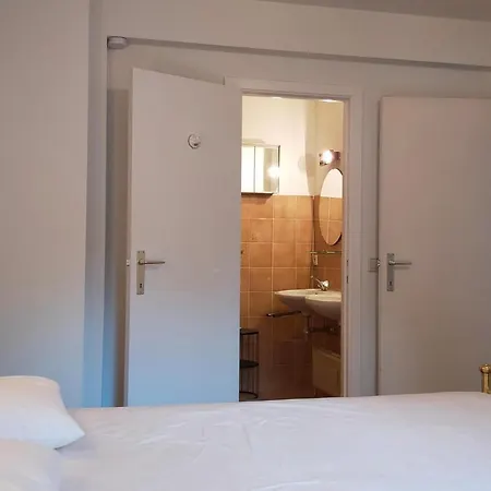 Stunning In With 2 Bedrooms
